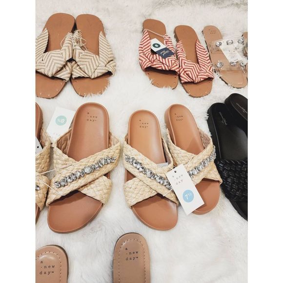 NWT reseller bundle of shoes, Universal Thread and A New Day - Picture 5 of 10